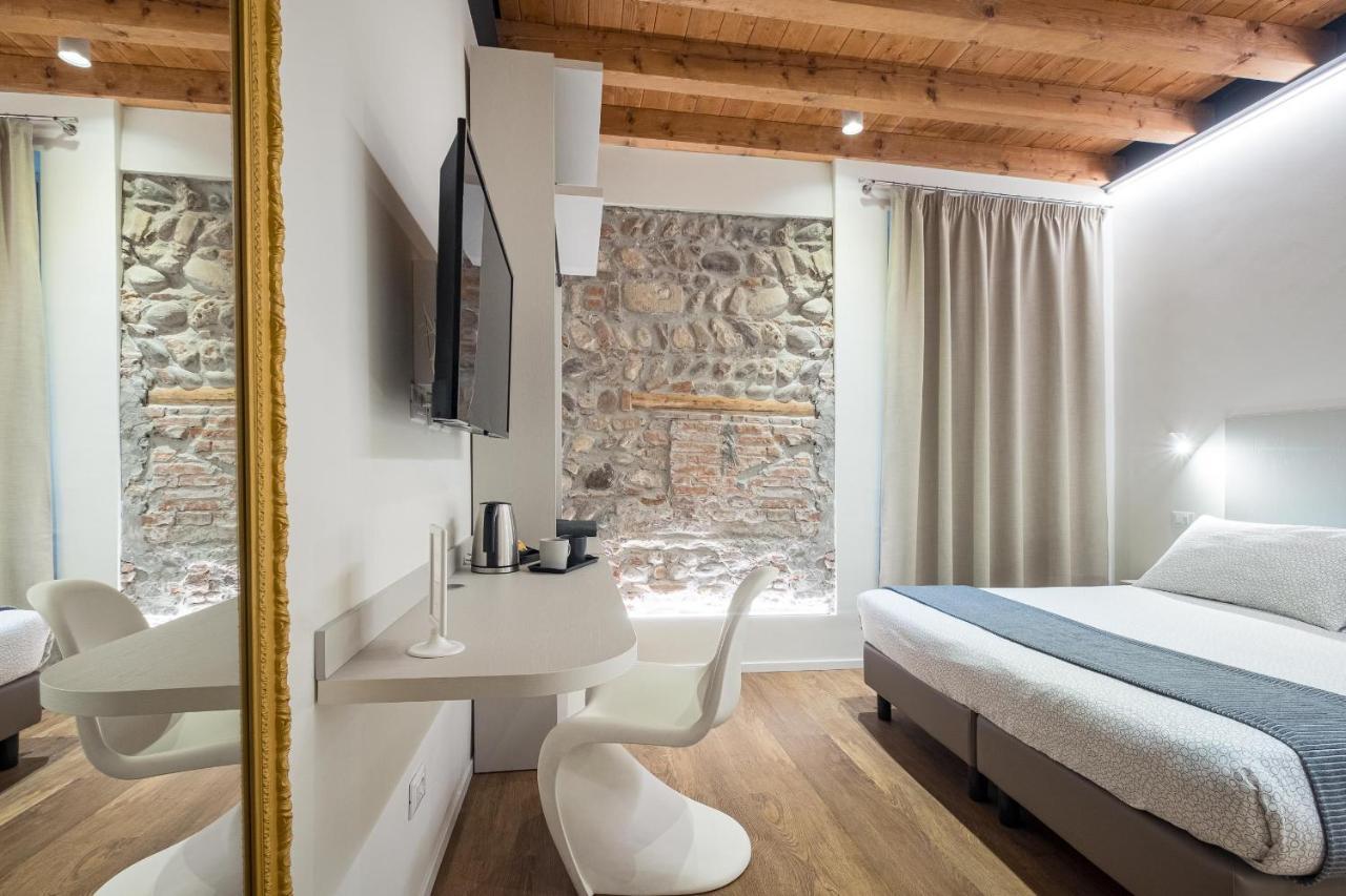 Teatro Romano Easy Guest house